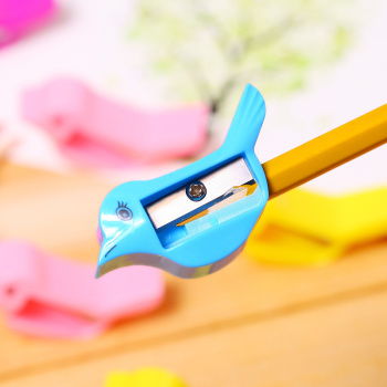 創(chuàng)意文具新浪潮 塑料材質(zhì)卷筆刀廠家批發(fā)全解析